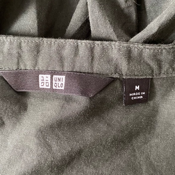 *SOLD* UNIQLO Forest Green Button Up Blouse - Picture 4 of 5